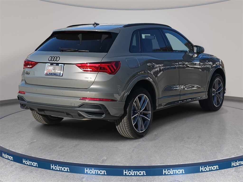 2025 Audi Q3 45 TFSI S line Premium photo 2