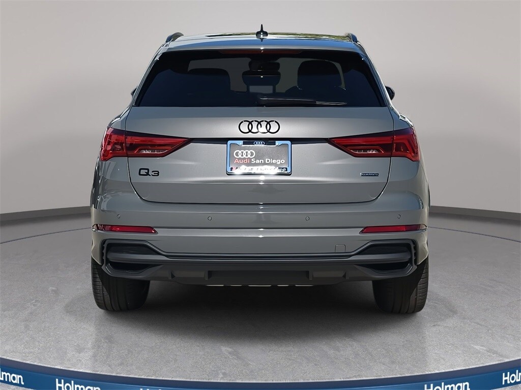 2025 Audi Q3 45 TFSI S line Premium photo 3