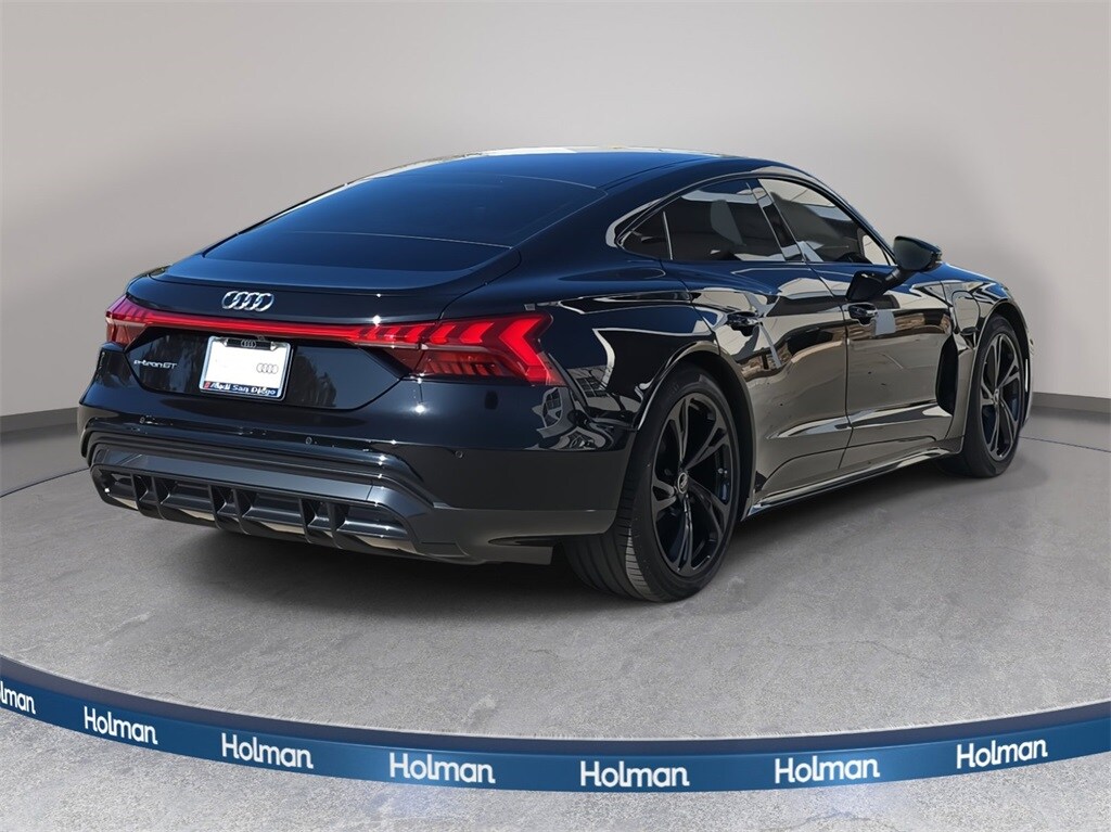 2023 Audi e-tron GT Premium Plus photo 3