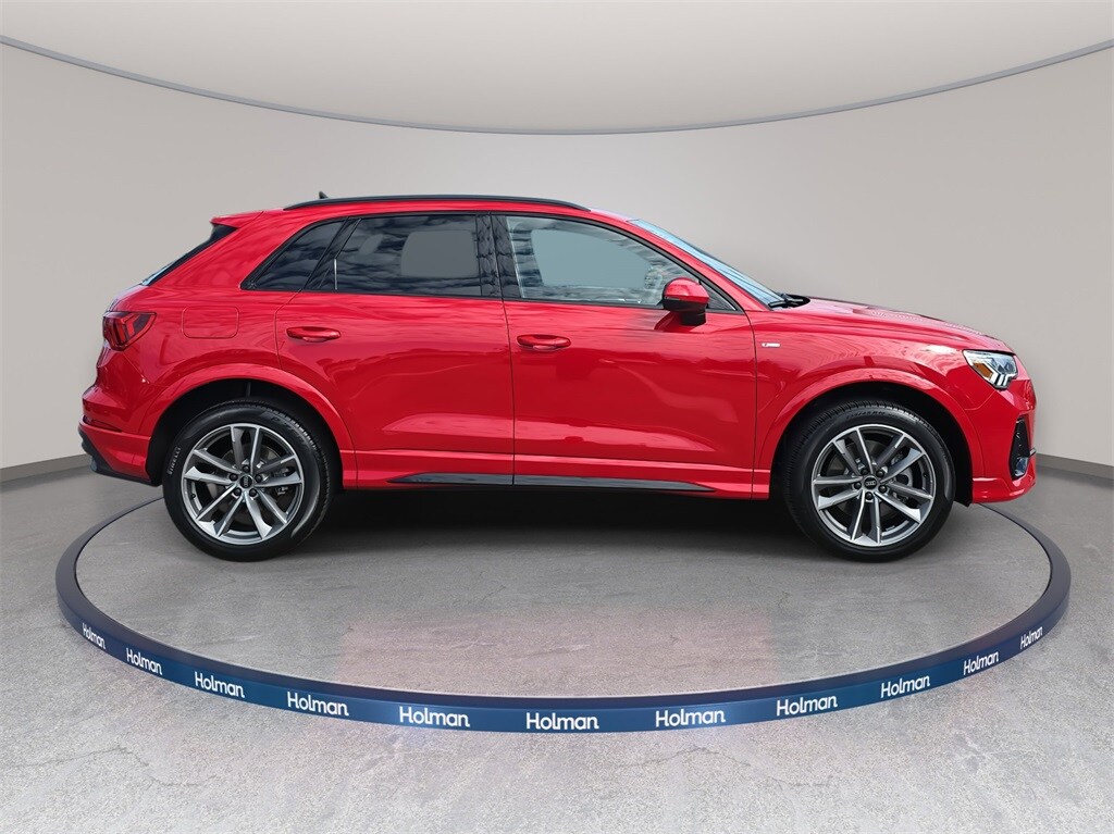 2024 Audi Q3 Premium S line photo 2