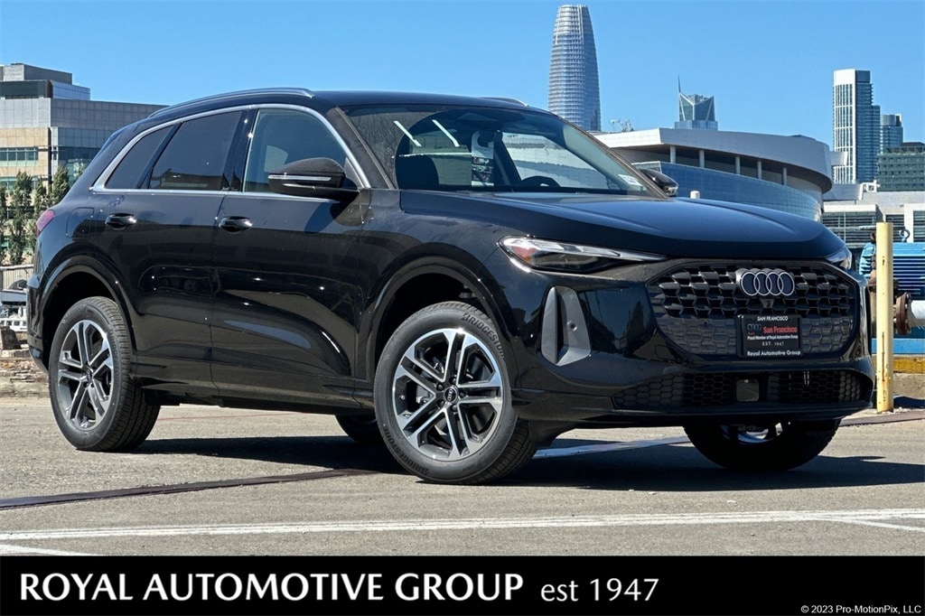 2025 Audi New Q5 Premium's photo
