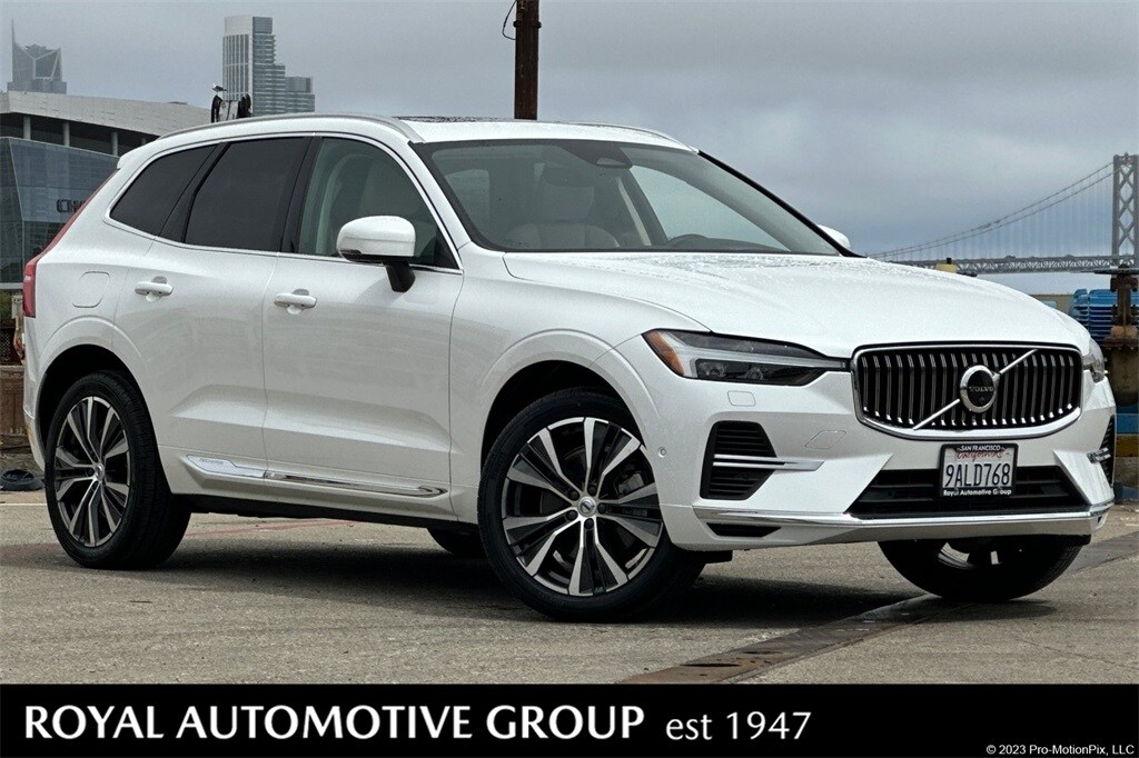Used 2022 Volvo XC60 Recharge Plug-In Hybrid T8 Inscription Expression SUV