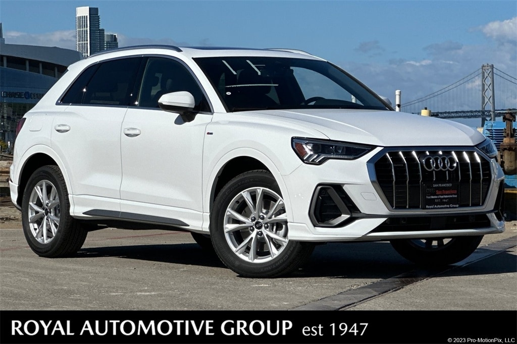 2025 Audi Q3 S Line Premium's photo