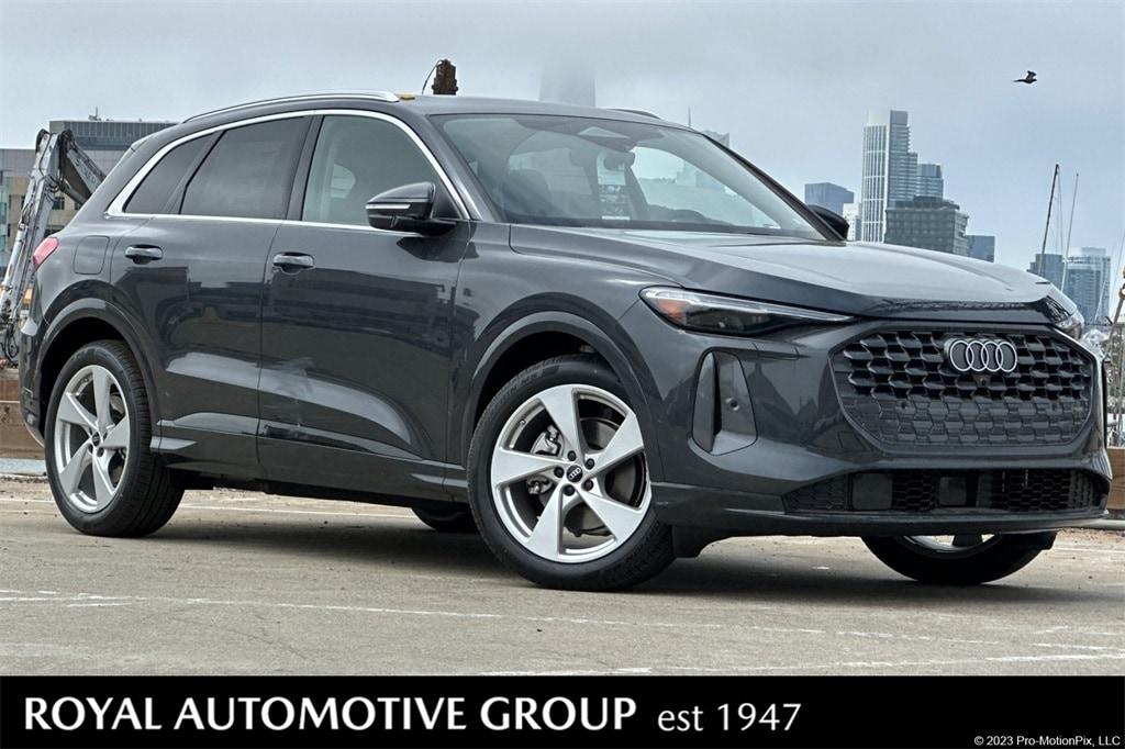 2025 Audi New Q5 Prestige's photo