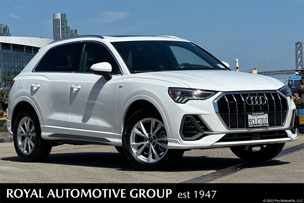 2022 Audi Q3 quattro S line Prem Plus 45 TFSI
