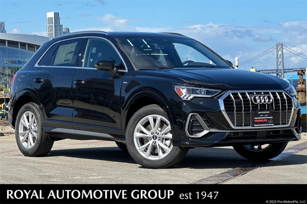 2025 Audi Q3 S Line Premium's photo