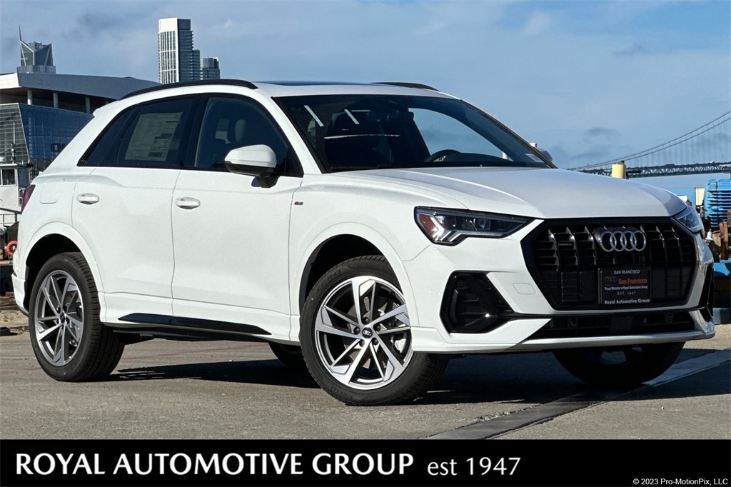 2025 Audi Q3 S Line Premium's photo