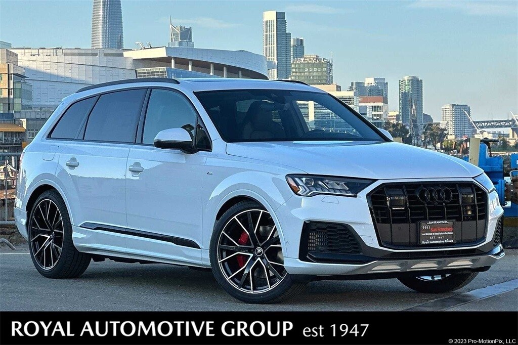 New 2024 Audi Q5 S line Prestige 55 TFSI e quattro SUV in 1523 W