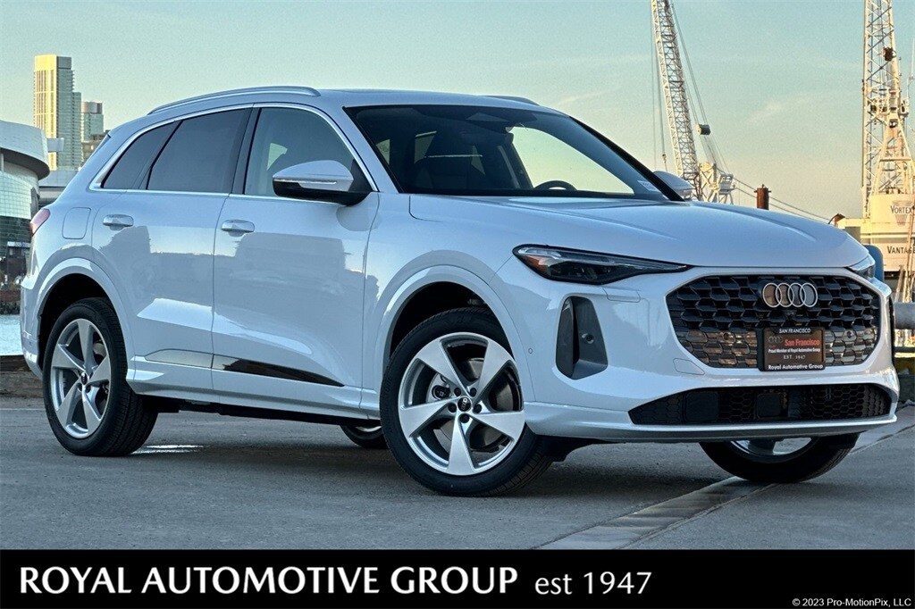 2025 Audi New Q5 Premium Plus's photo