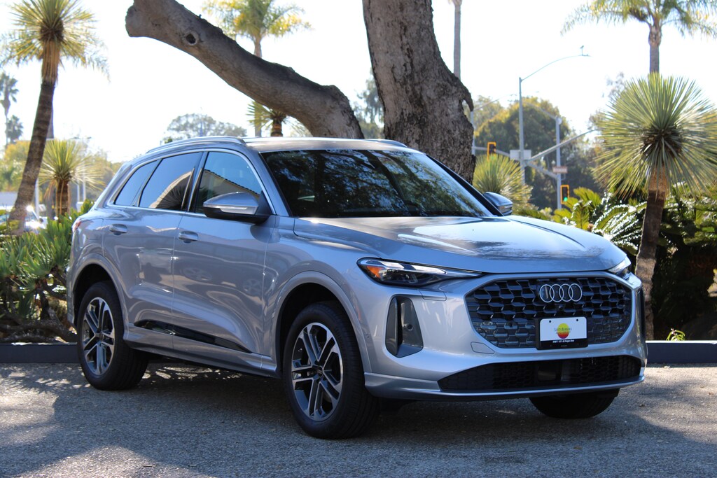 New 2025 Audi Q5 2.0T Premium SUV