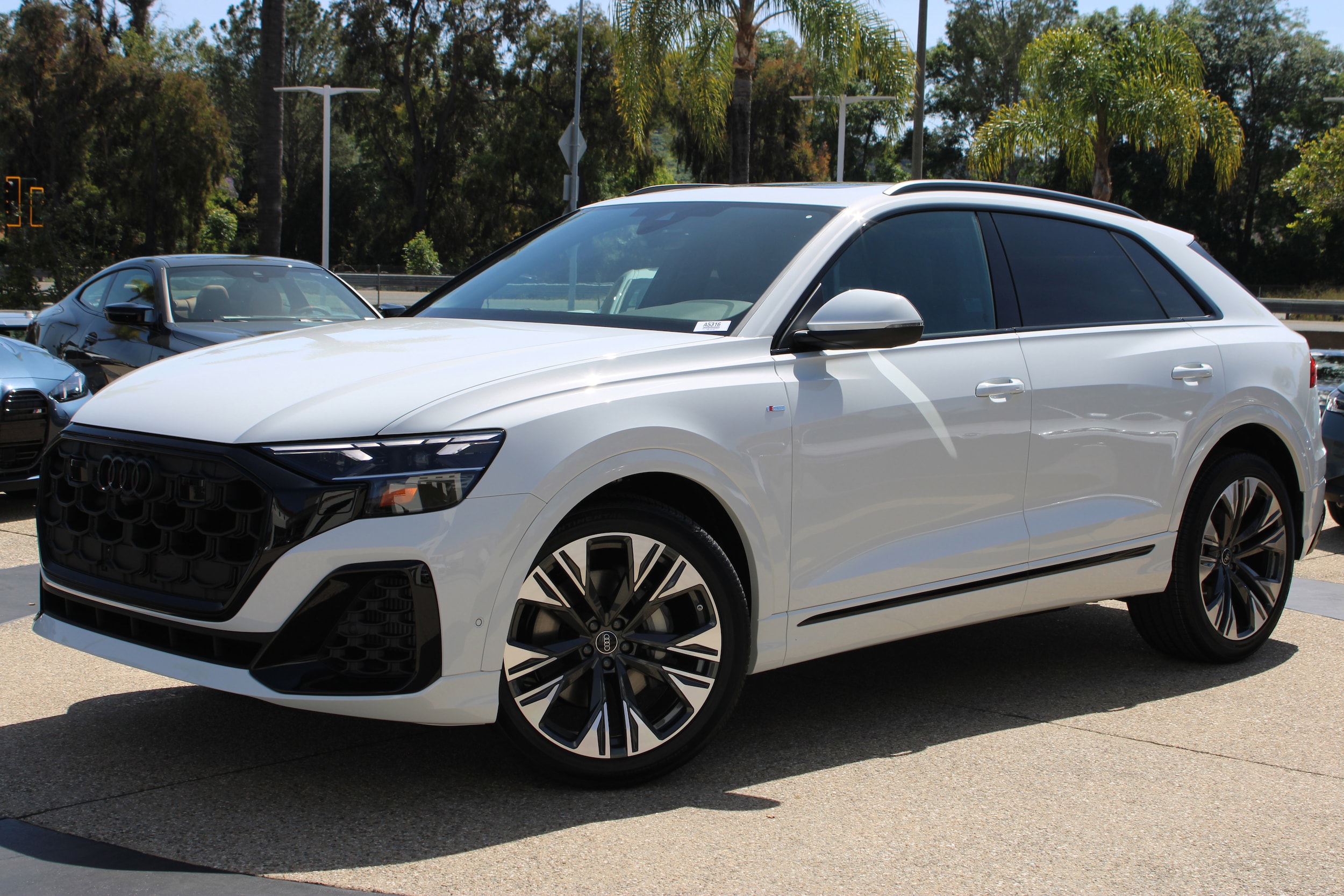 2026 Audi Q8 55 Premium Plus quattro Tiptonic's photo