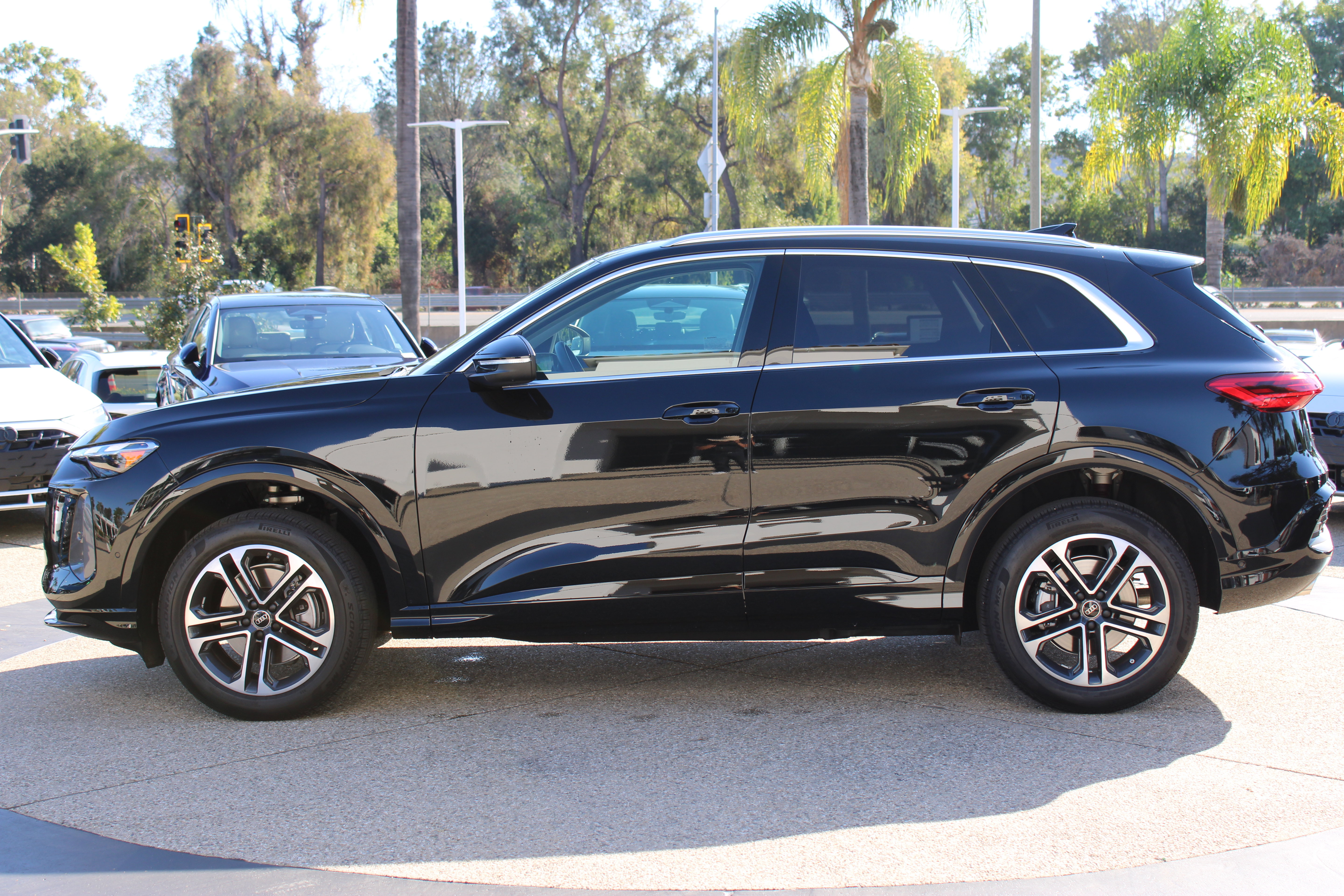 Certified 2025 Audi Q5 2.0T Premium SUV