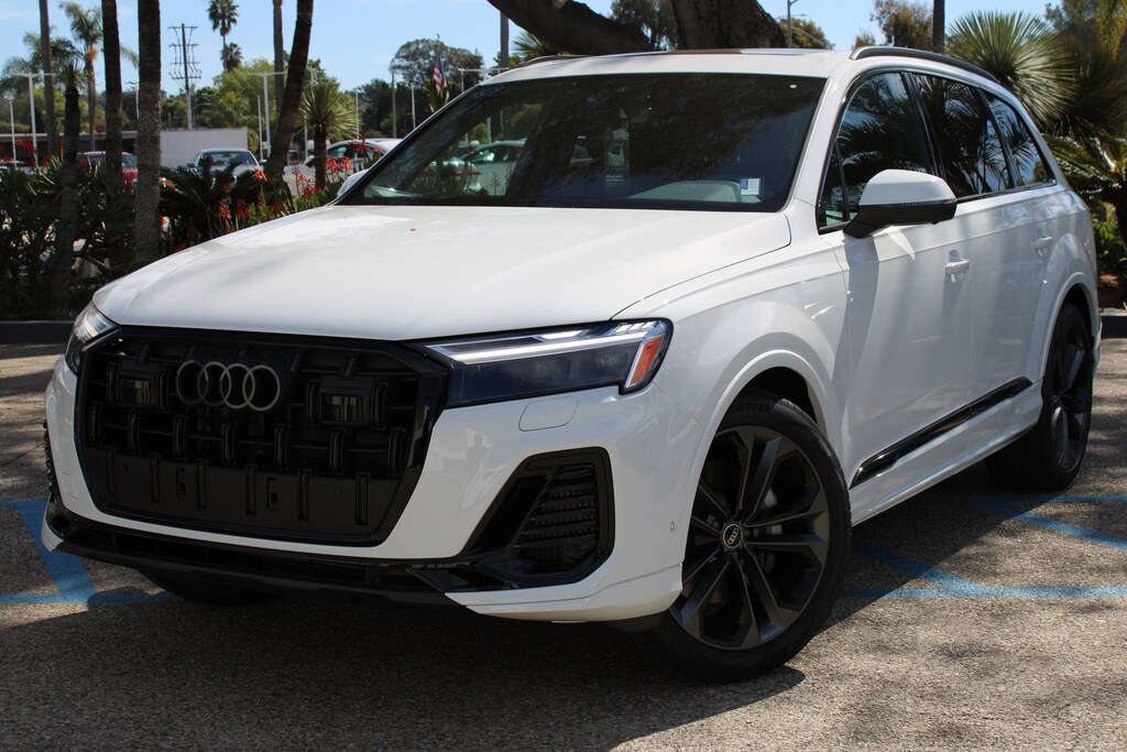 New 2026 Audi Q7 55 Premium SUV
