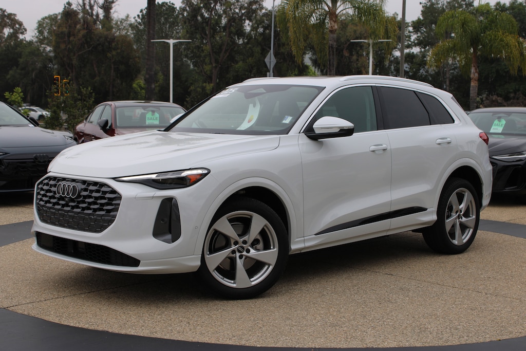 Certified 2025 Audi Q5 2.0T Premium SUV