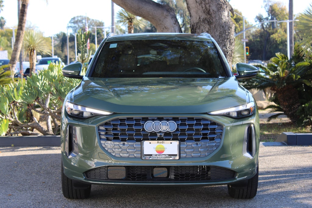 New 2025 Audi Q5 2.0T Premium SUV