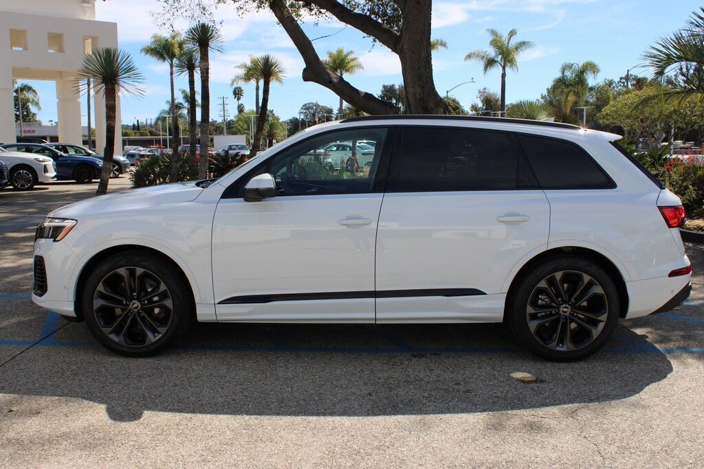 New 2026 Audi Q7 55 Premium SUV