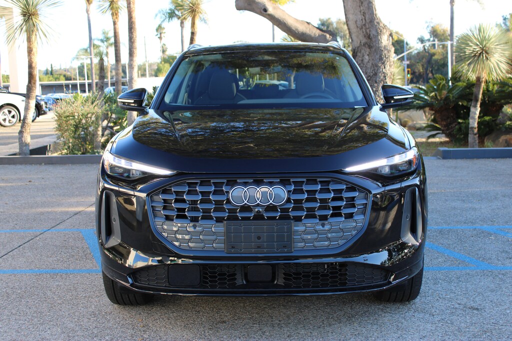 New 2025 Audi Q5 2.0T Premium SUV