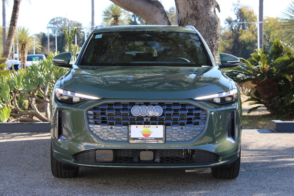 New 2025 Audi Q5 2.0T Premium SUV