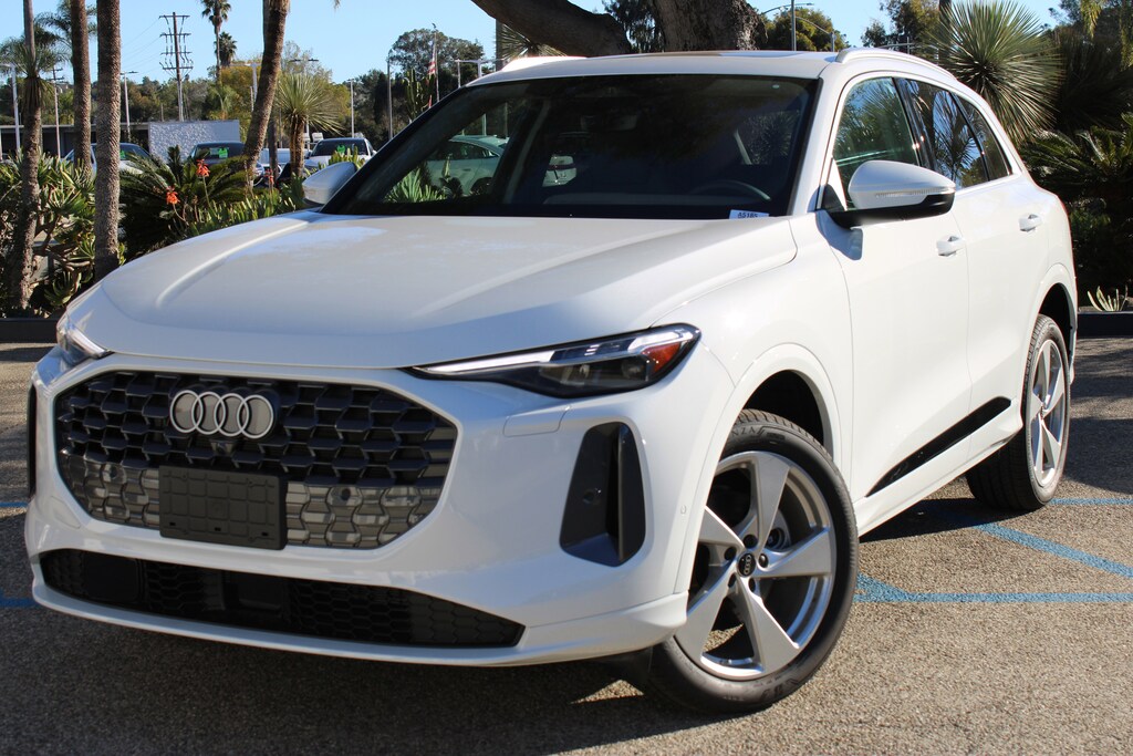New 2025 Audi Q5 2.0T Premium SUV