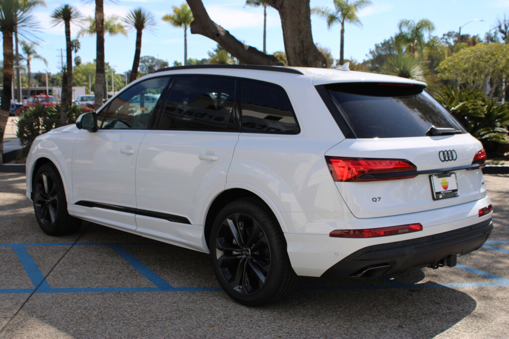 New 2026 Audi Q7 55 Premium SUV