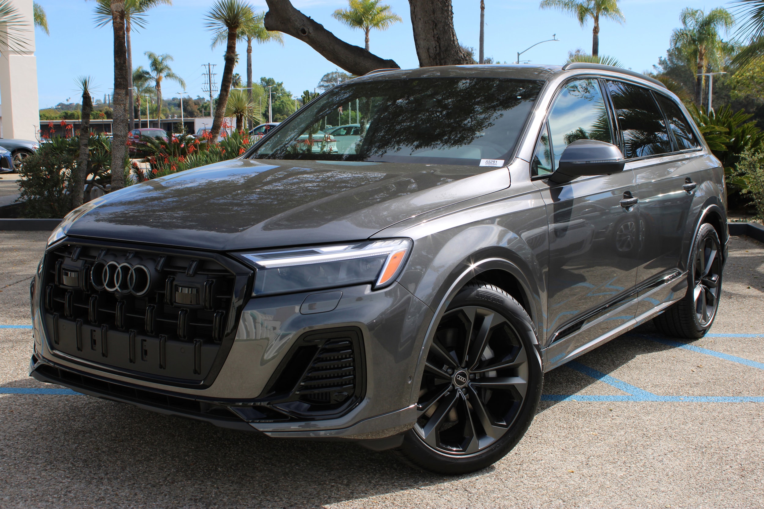 2026 Audi Q7 55 Premium Plus quattro Tiptronic's photo