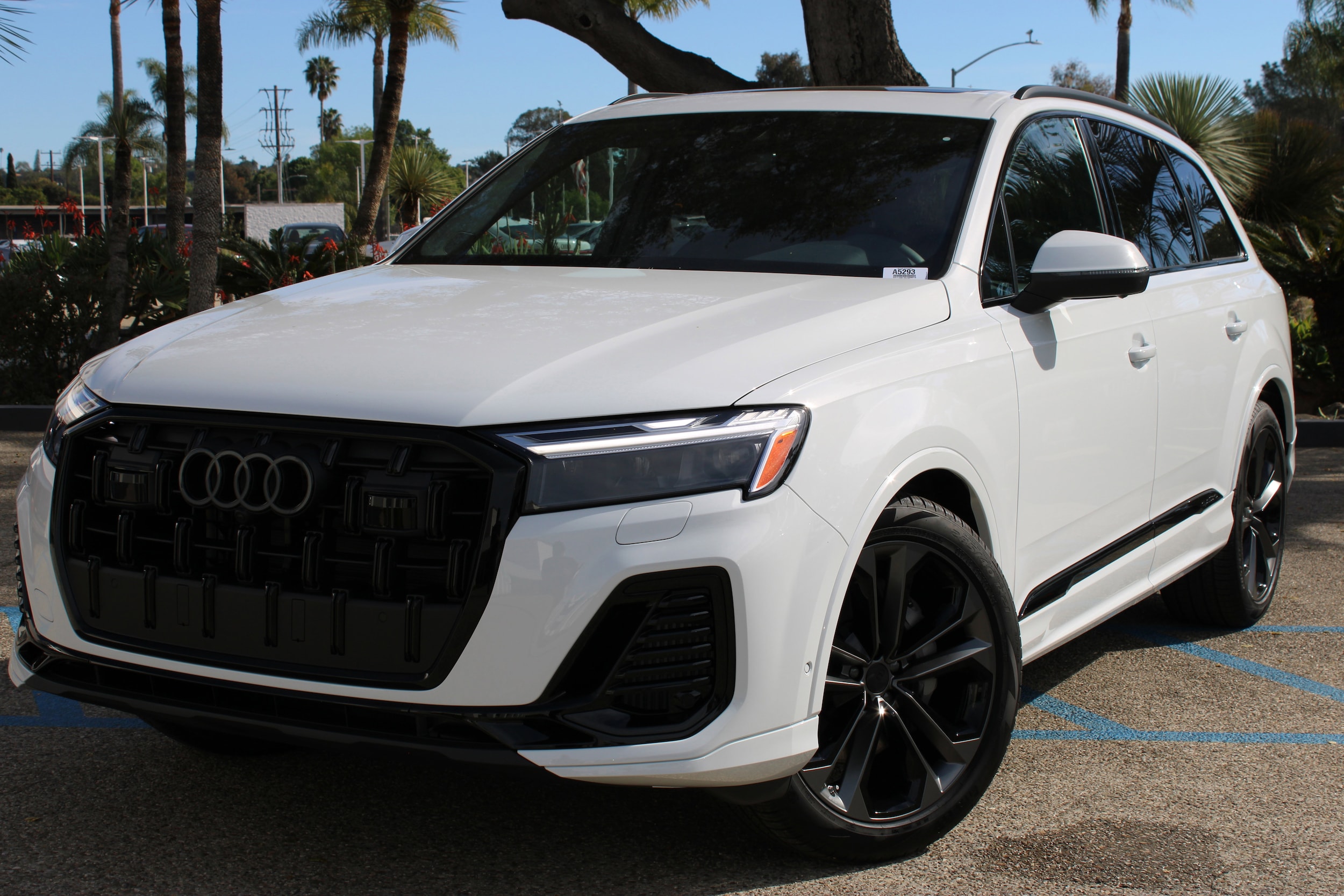 2026 Audi Q7 55 Premium Plus quattro Tiptronic's photo