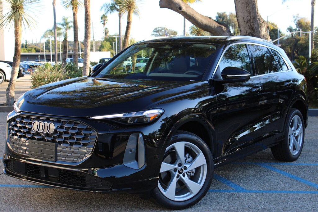 New 2025 Audi Q5 2.0T Premium SUV