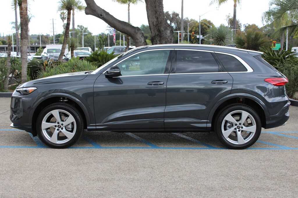New 2026 Audi Q5 2.0T Premium SUV