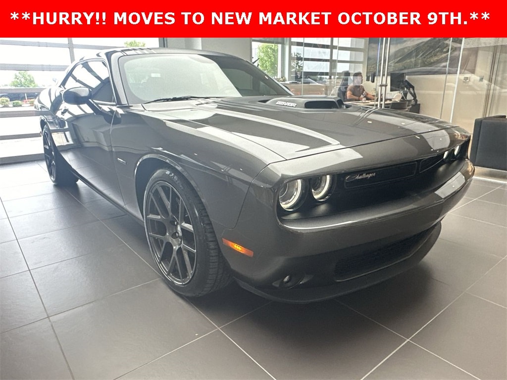 Used 2016 Dodge Challenger R/T with VIN 2C3CDZBT2GH306513 for sale in Kansas City