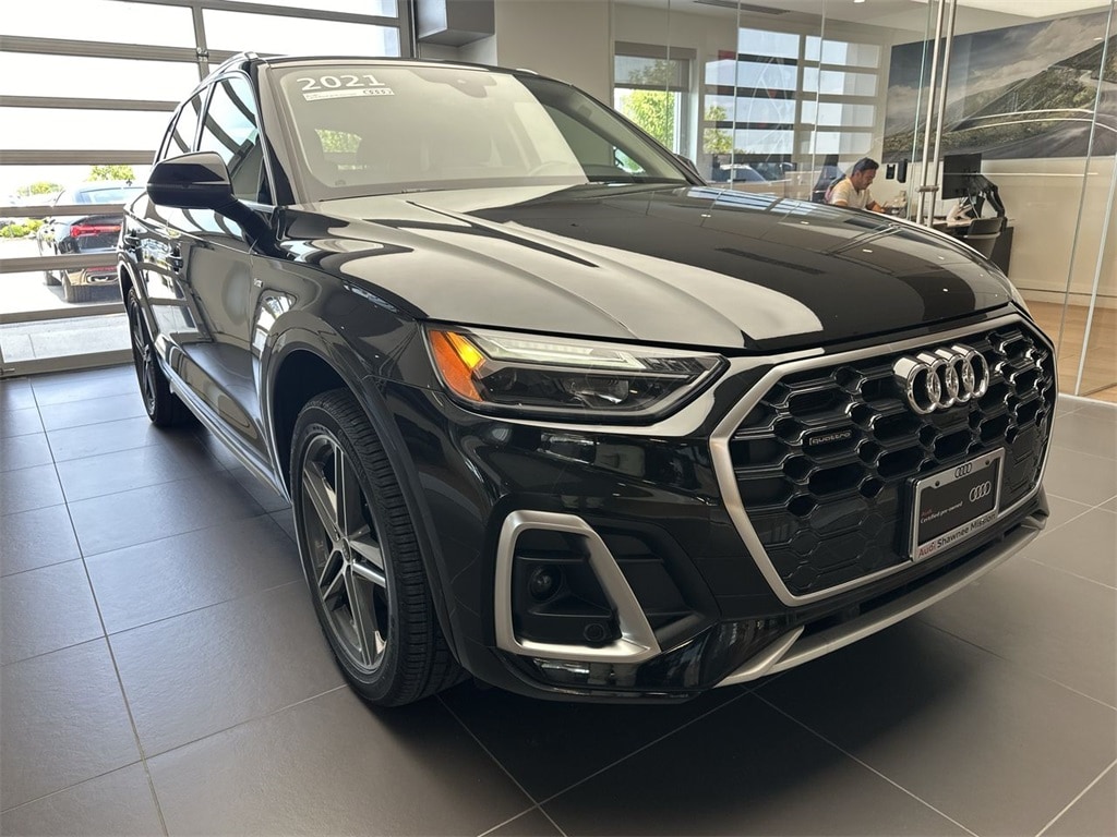 Used 2021 Audi Q5 Premium Plus with VIN WA1E2AFY0M2118170 for sale in Merriam, KS