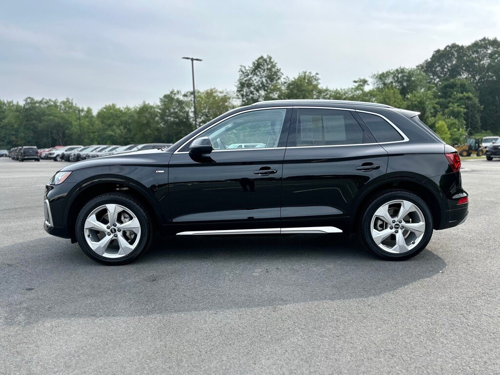 2022 Audi Q5 45 S line Premium photo 3