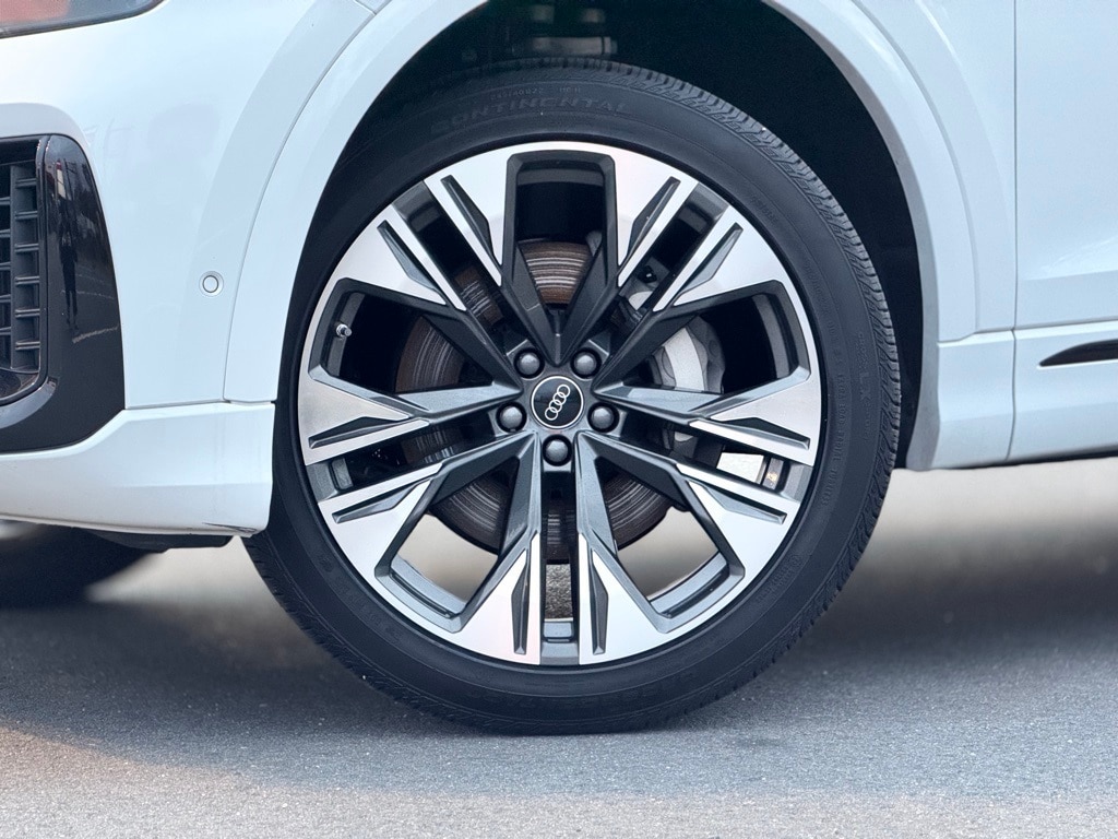 Used 2025 Audi Q8 55 Premium SUV