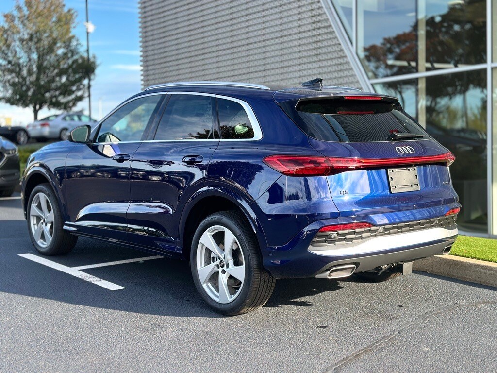 2025 Audi Q5 2.0T Premium Plus photo 3