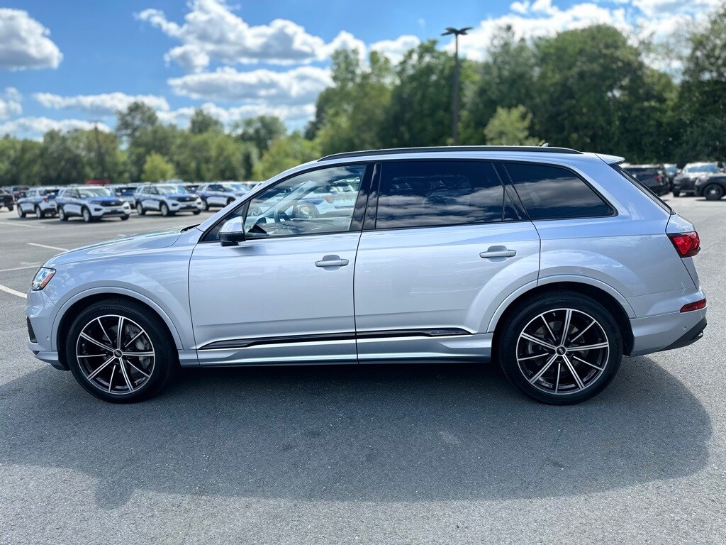 2025 Audi Q7 45 Premium photo 2