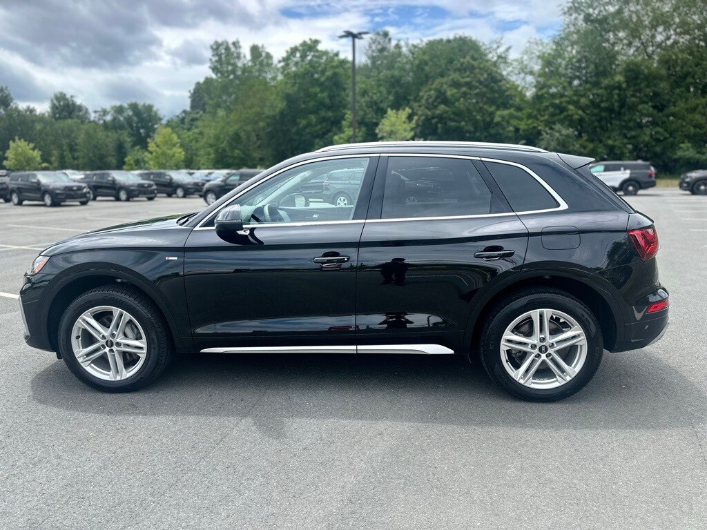 2024 Audi Q5 55 Premium Plus photo 2