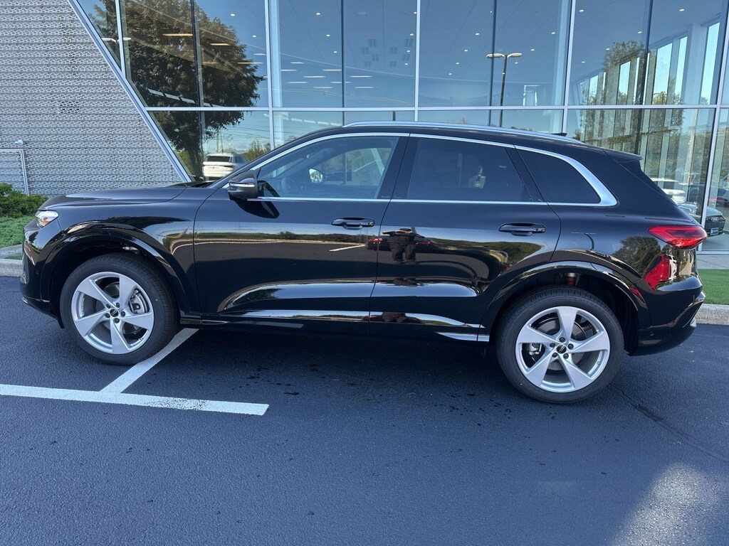 2025 Audi Q5 2.0T Premium Plus photo 3