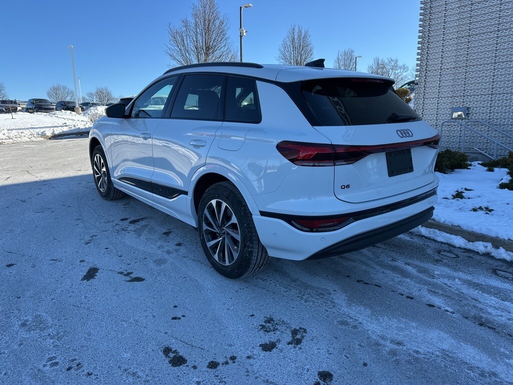 2025 Audi Q6 E-tron Premium photo 4