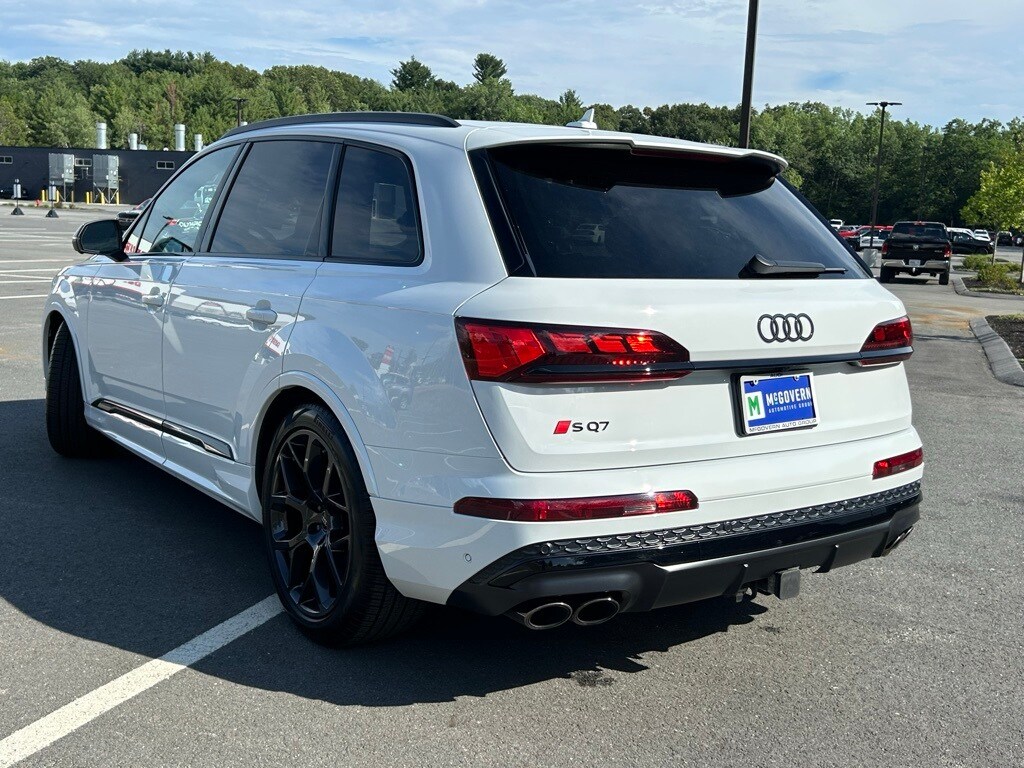 2025 Audi SQ7 Premium Plus photo 3