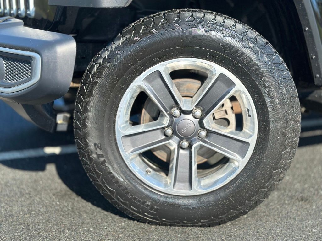 Used 2018 Jeep Wrangler Unlimited Sahara SUV