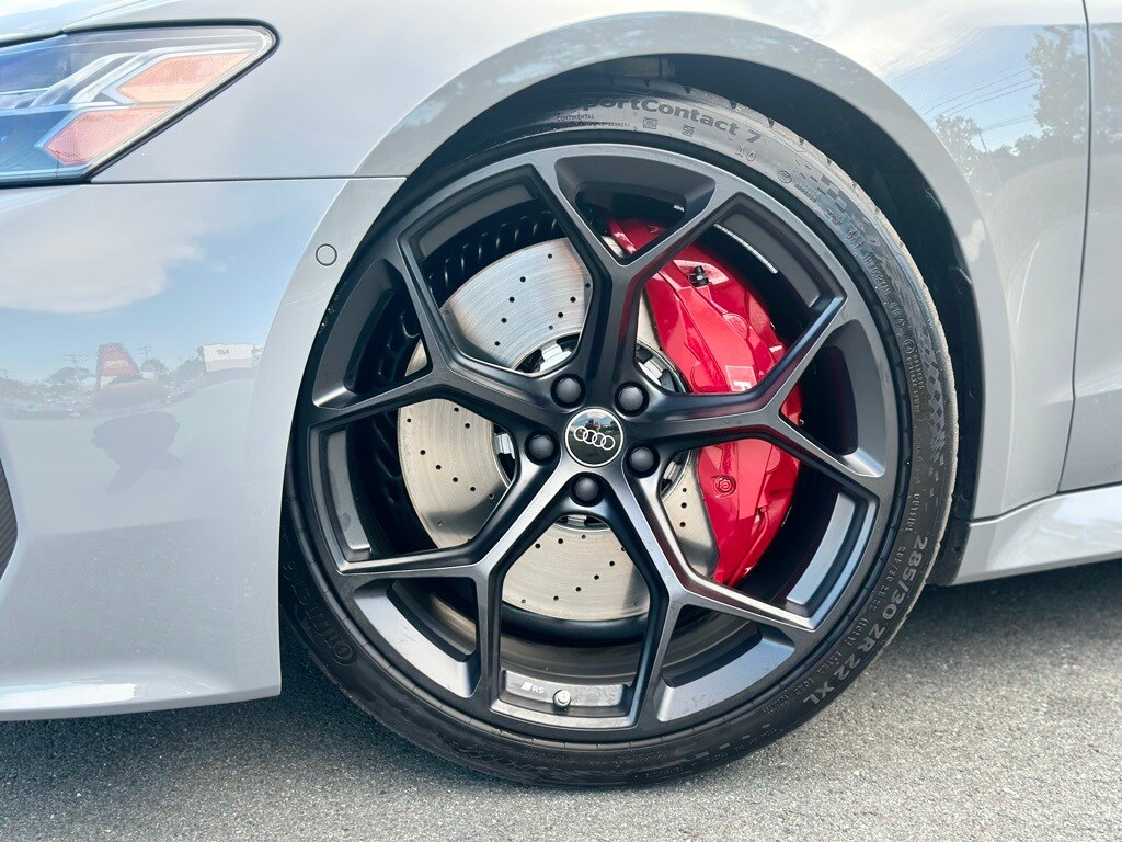 2025 Audi RS 7 Performance photo 2