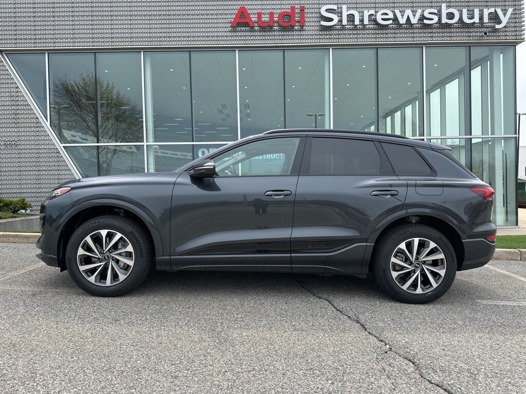 2025 Audi Q6 E-tron Premium Plus photo 2