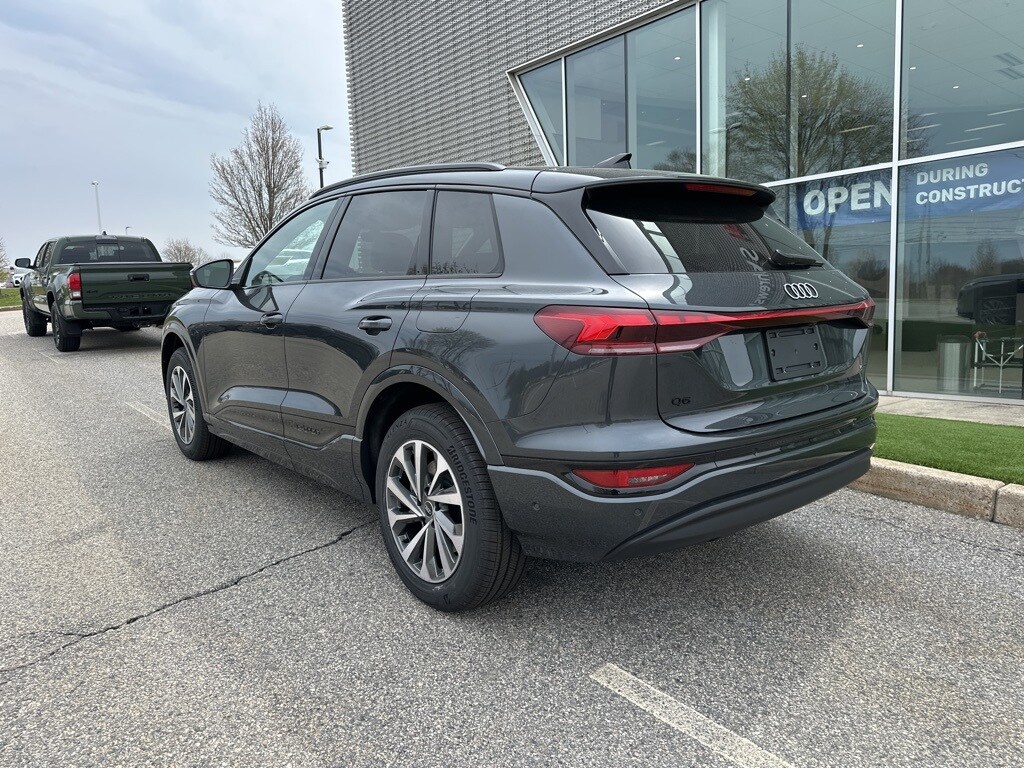 2025 Audi Q6 E-tron Premium Plus photo 4
