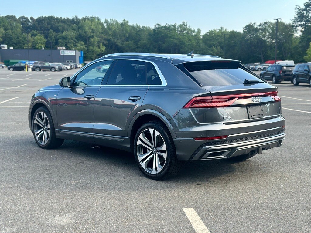2020 Audi Q8 55 Prestige photo 4