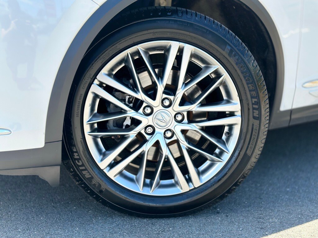2023 Acura MDX SH-AWD Advance photo 2