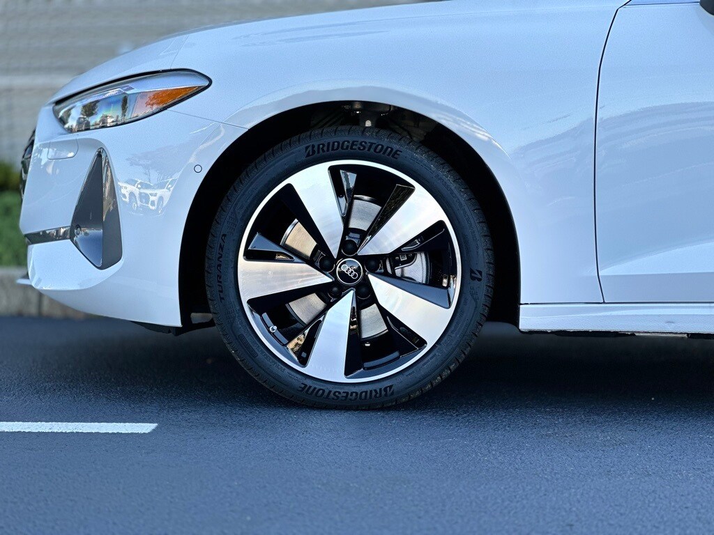 2025 Audi A5 2.0T Premium photo 2