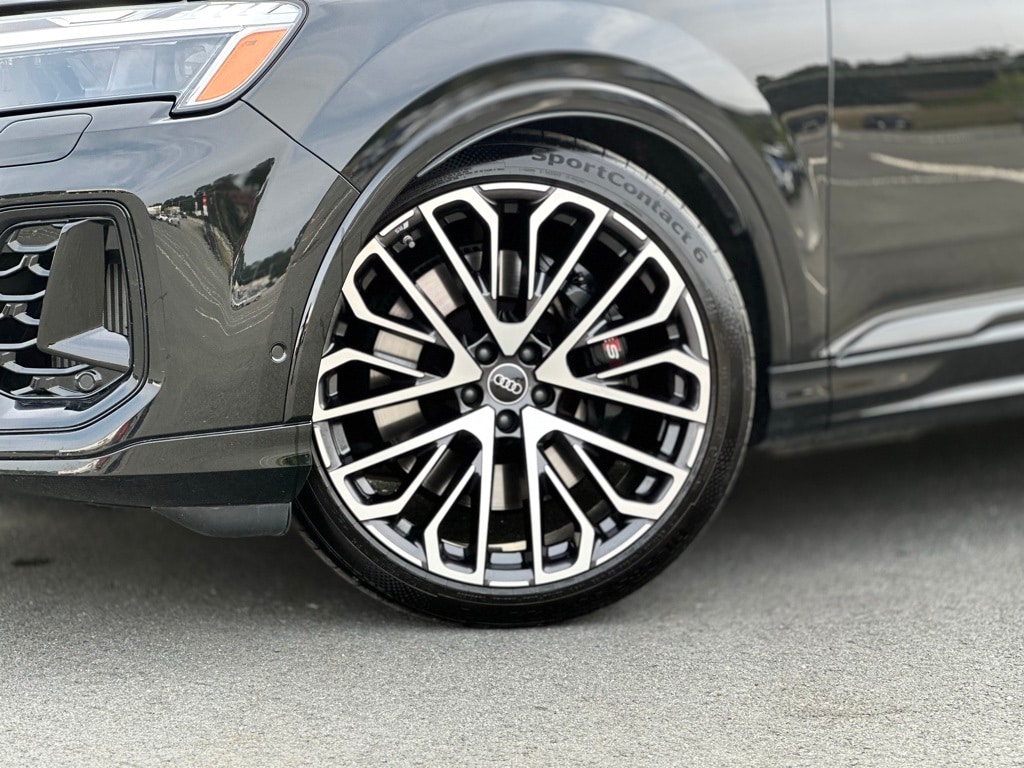 2025 Audi SQ7 Premium Plus photo 2