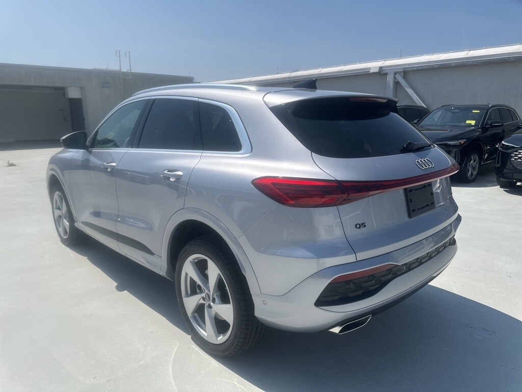 2025 Audi Q5 2.0T Premium Plus photo 3