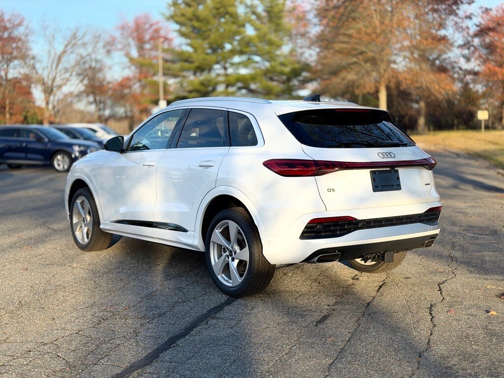 2025 Audi Q5 2.0T Premium Plus photo 4