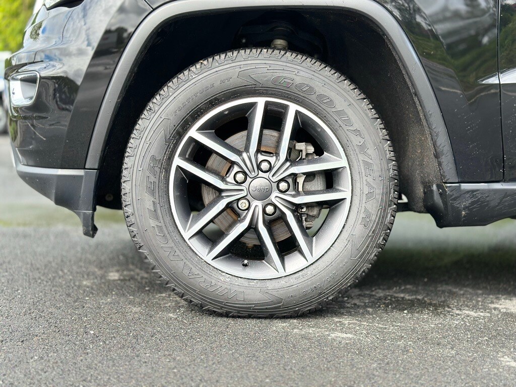 2020 Jeep Grand Cherokee Limited photo 3