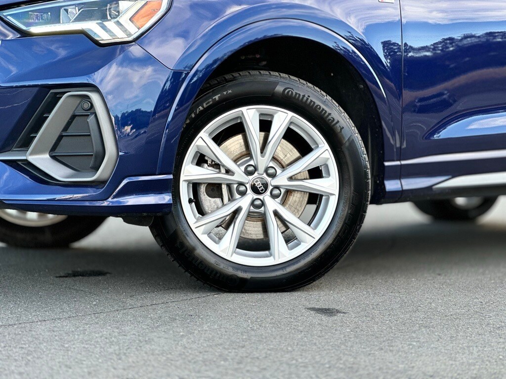 2023 Audi Q3 Premium S line photo 2